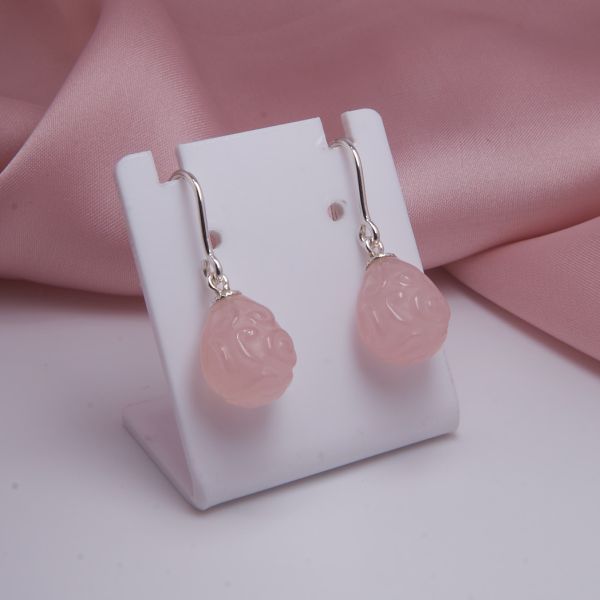 Rosa Quarz Ohrringe Tropfen graviert